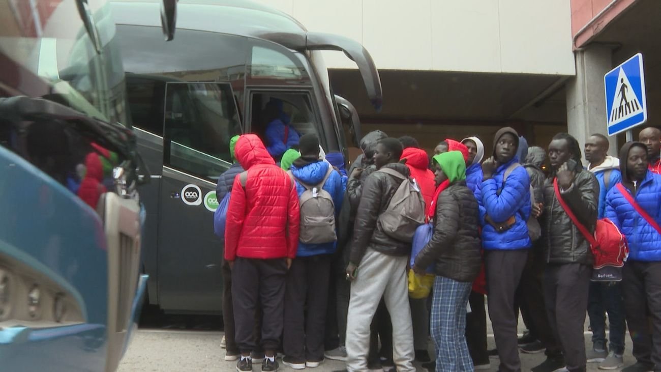 Cada mes, 1.300 inmigrantes llegan a los centros de residencia temporal de Álcalá de Henares y Carabanchel