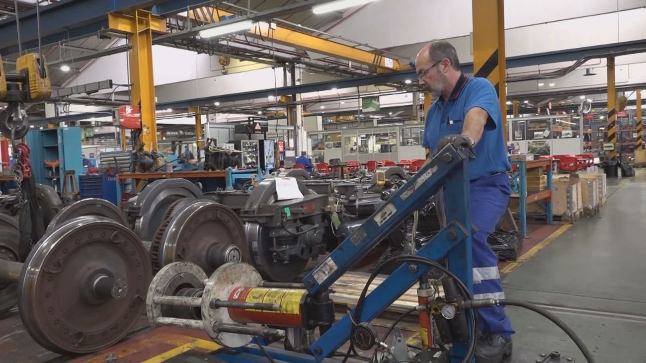 La Comunidad de Madrid capacitará a 90,000 trabajadores de forma gratuita