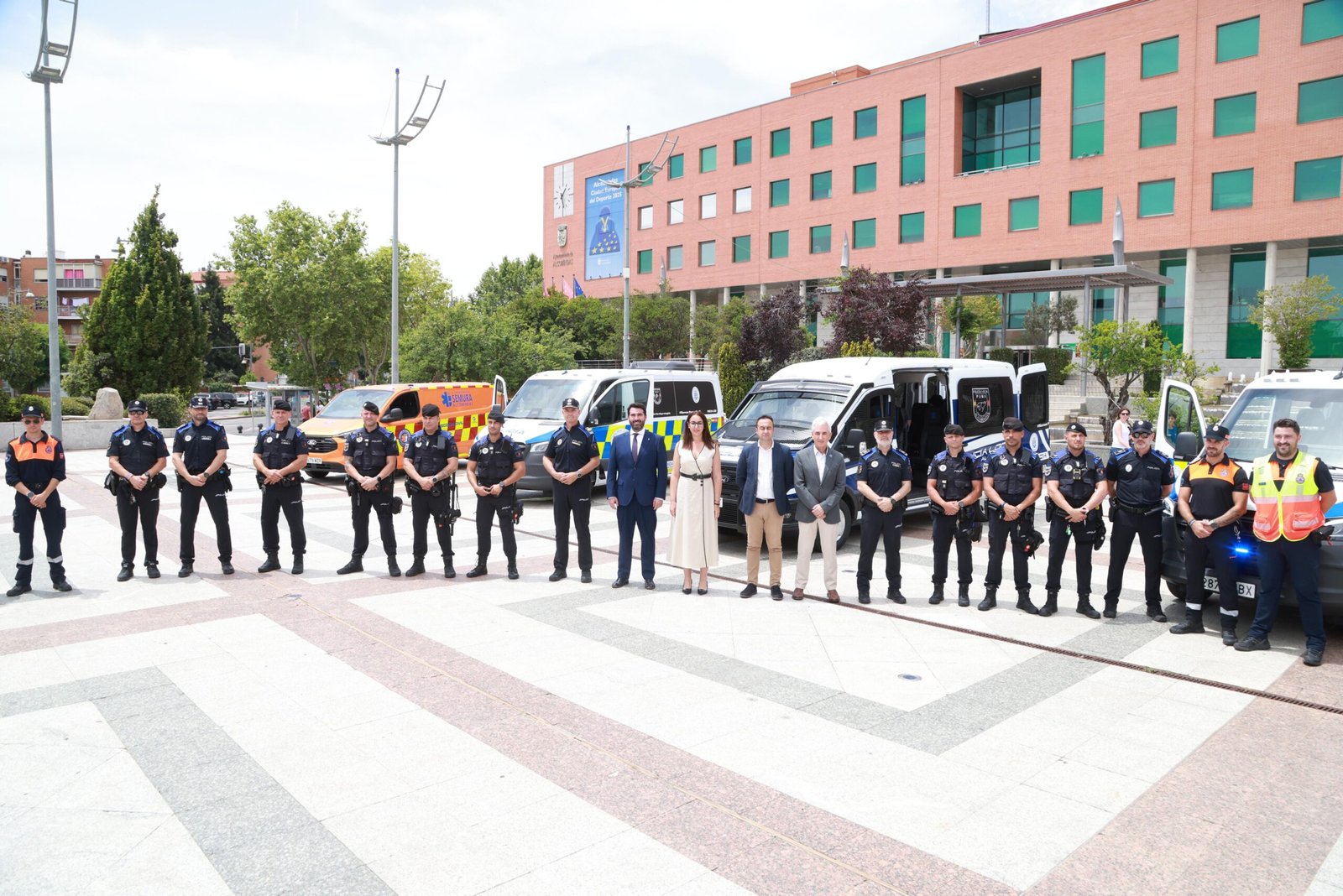 Presentación de nuevos vehículos para seguridad en Alcobendas
