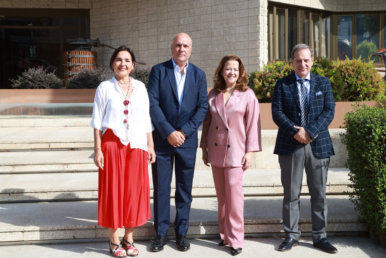 Visita de la consejera de Sanidad a Net-Pharma Hub en Alcobendas