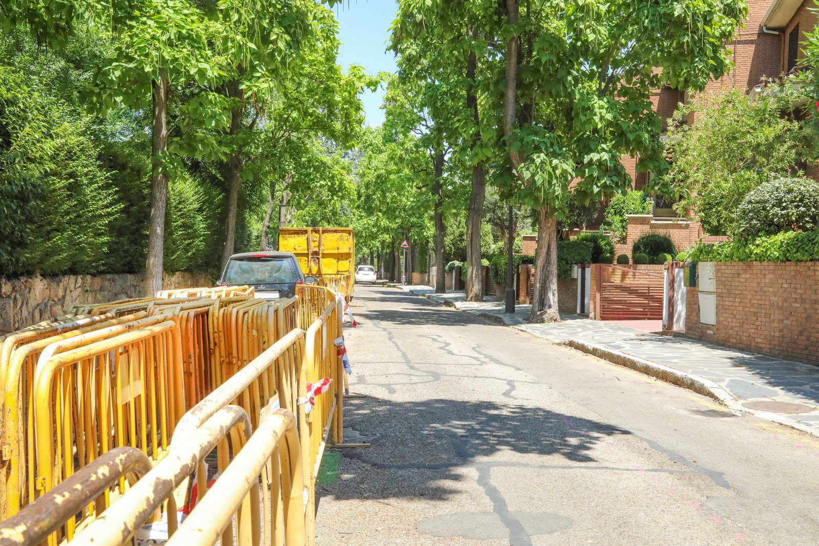 Obras de remodelación en calles Hiedra e Iris en Urbanizaciones, Alcobendas.