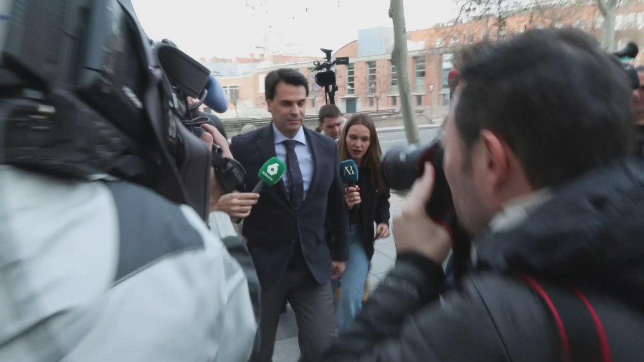 PSOE y Más Madrid piden 5 años de cárcel para González Amador, pareja de Ayuso, por presunto fraude fiscal