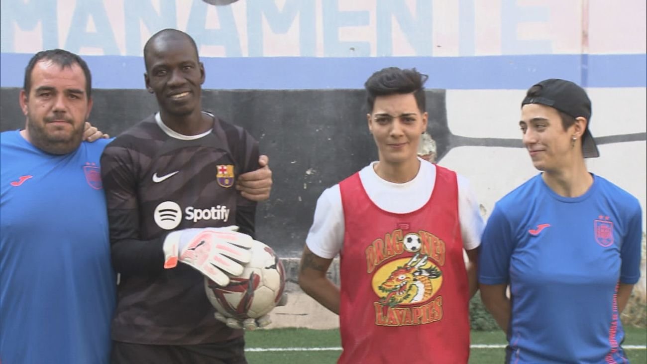 Del equipo Dragones de Lavapiés al Mundial de Fútbol Calle: un ejemplo de superación y inclusión.
