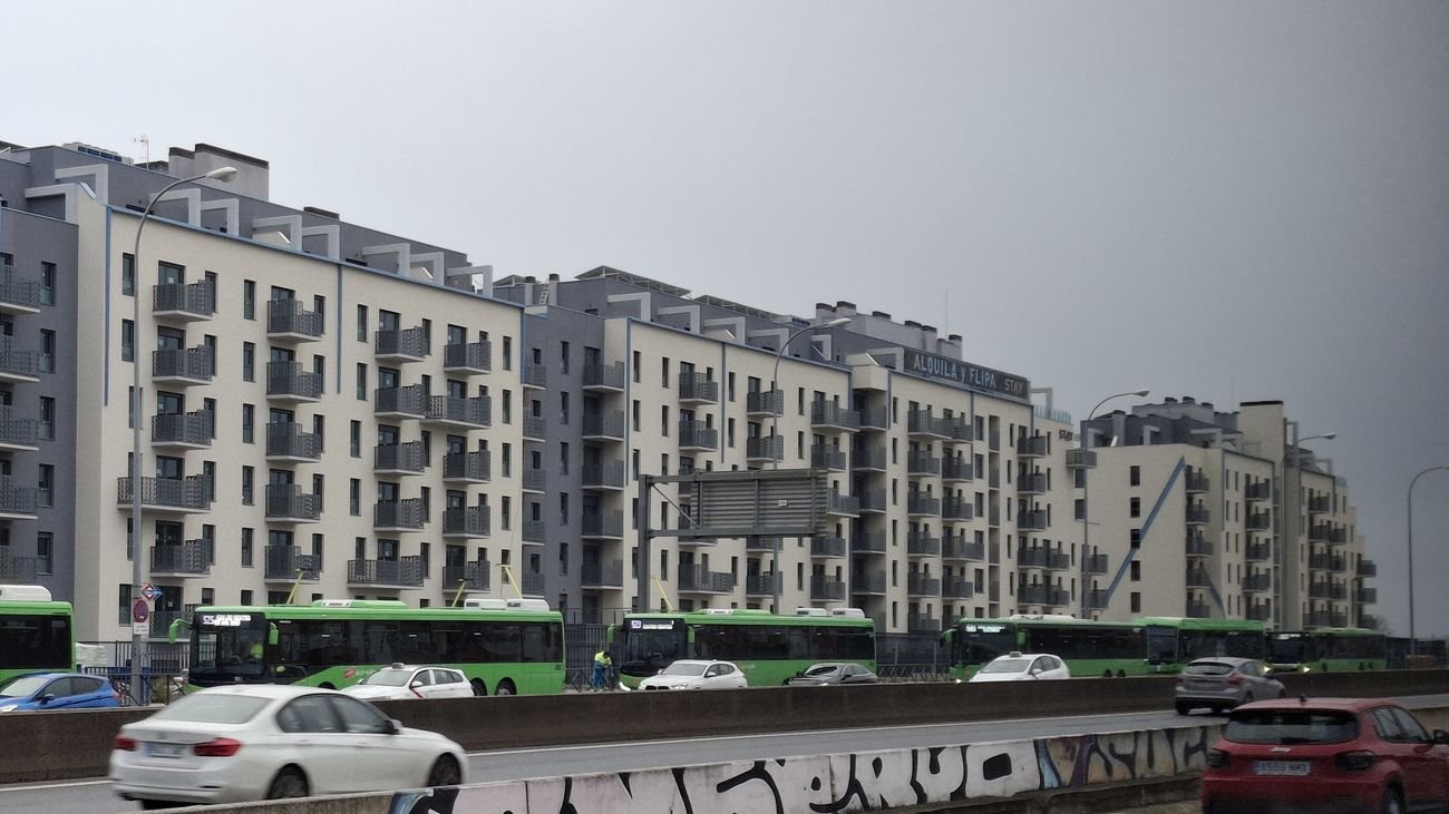 Los vecinos de Fuente Cisneros (Alcorcón) llegarán hasta Príncipe Pío...cuando acaben las obras de la A-5