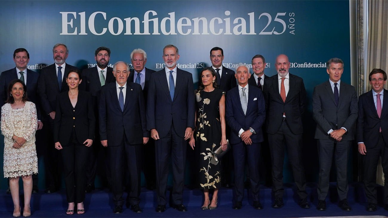 Los Reyes en la conmemoración de los 25 años del diario